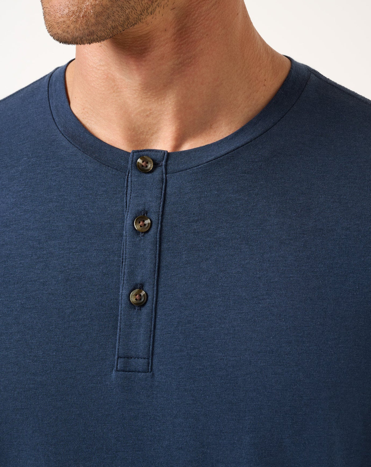 TravisMathew | Cloud Henley Tee - Total Eclipse