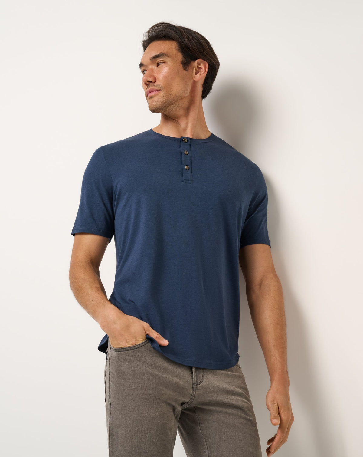 TravisMathew | Cloud Henley Tee - Total Eclipse