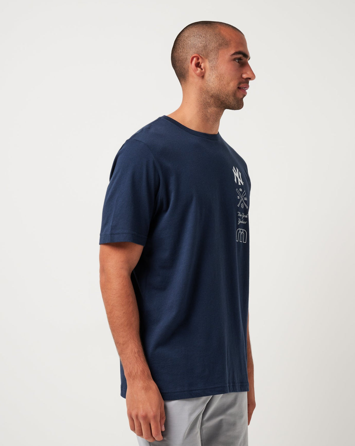 TravisMathew | New York Yankees Sunset Slam Tee - Total Eclipse