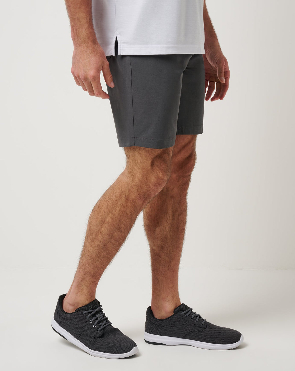 TravisMathew | Travel Year Short 9In - Grey Pinstripe
