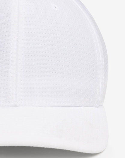 TravisMathew | Nassau Fitted Hat - White