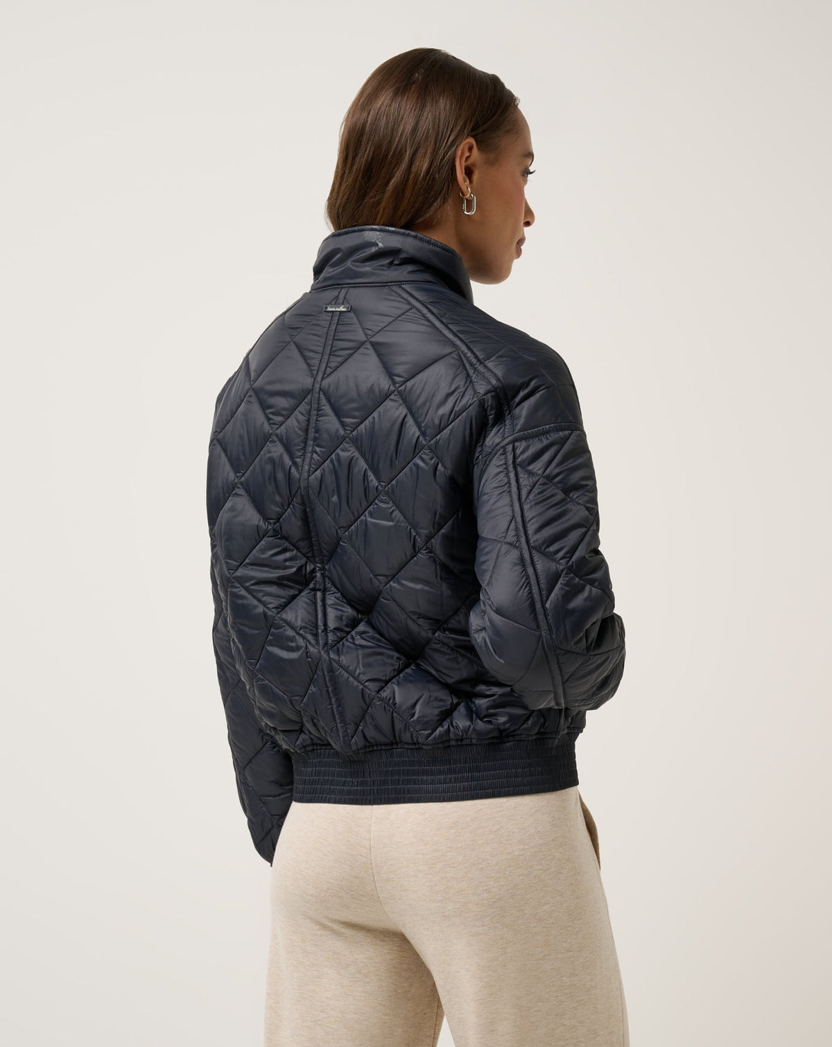 TravisMathew | Lights At Night Quilted Jacket - Obsidian