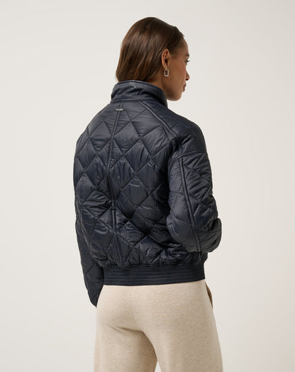 TravisMathew | Lights At Night Quilted Jacket - Obsidian