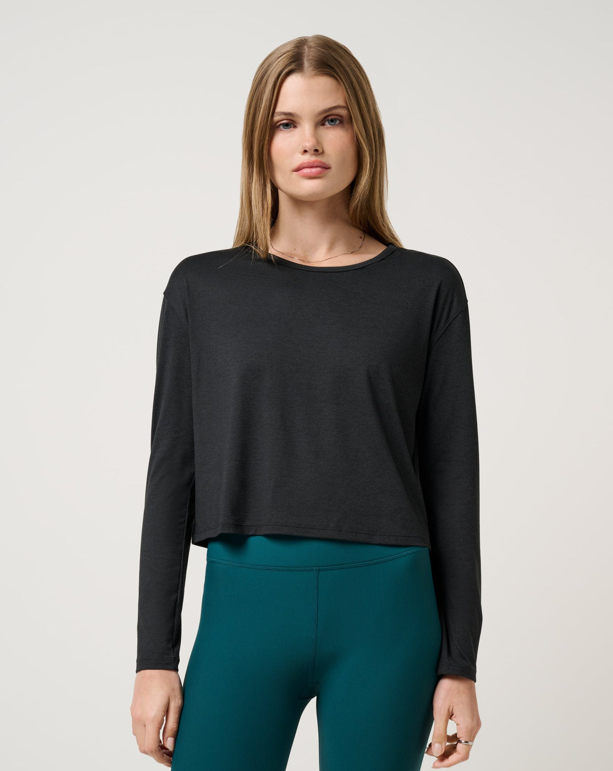TravisMathew | Skyloft Light Celestia Top - Heather Black