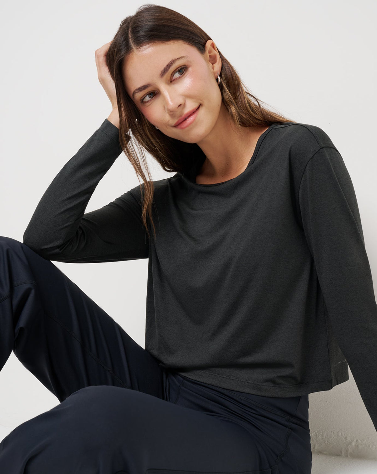 TravisMathew | Skyloft Light Celestia Top - Heather Black
