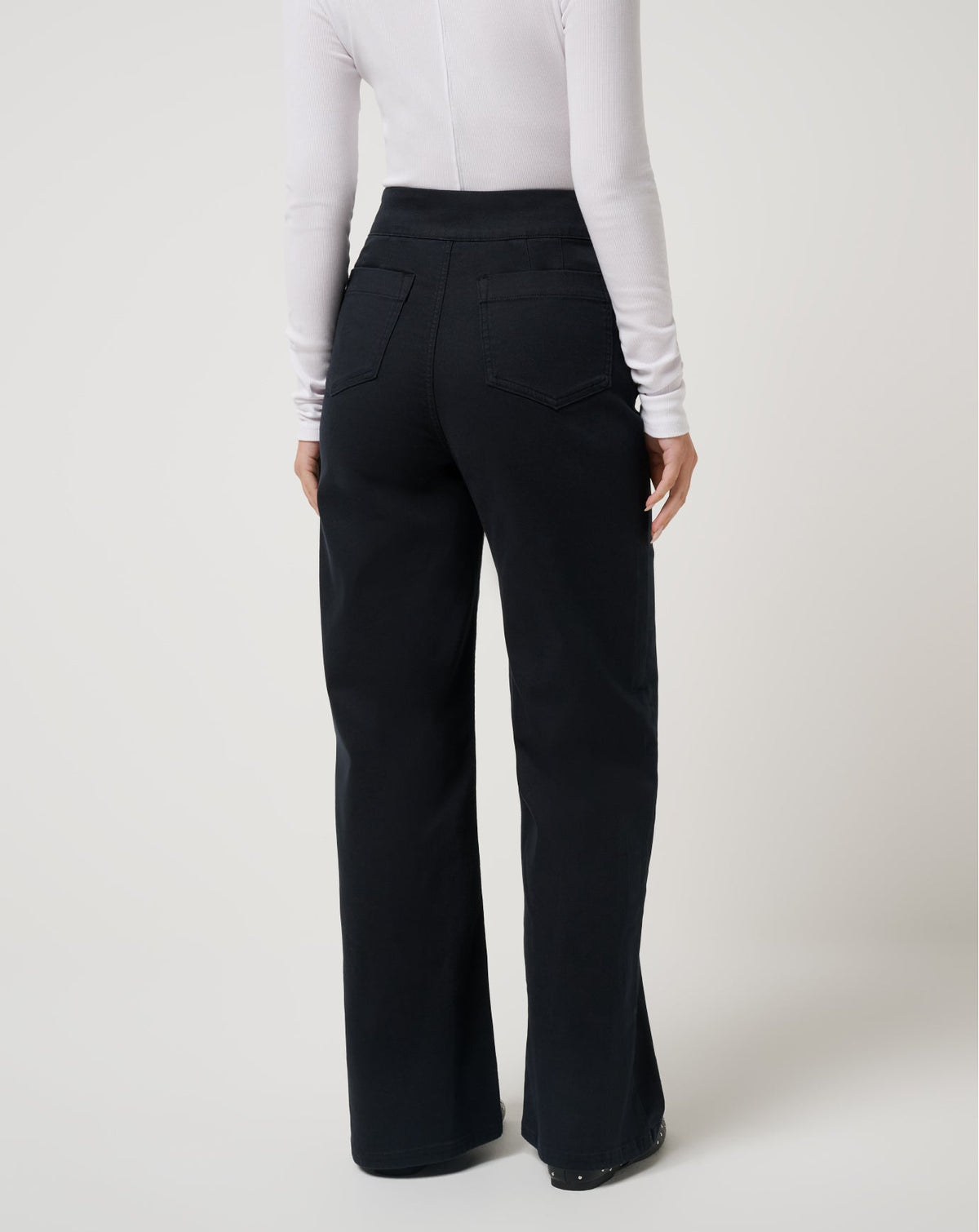 TravisMathew | Everyday Long Pant - Black